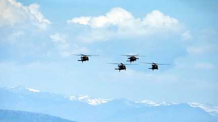 U.S. Black Hawk helicopters