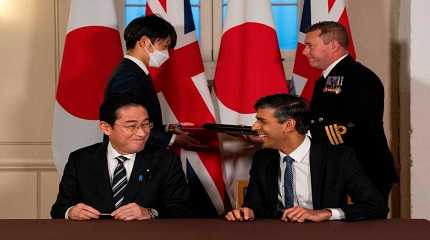 Japan’s Prime Minister Fumio Kishida and Britain’s Prime Minister Rishi Sunak