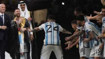 Lionel Messi, Tamim bin Hamad Al Thani n Gianni Infantino in FIFA trophy presentation.