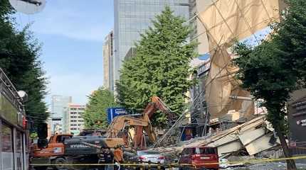 building collapsed,.
