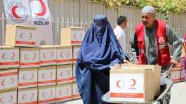  Turkish distribute food in Afghanistan