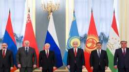 Nikol Pashinyan, Alexander Lukashenko, Vladimir Putin, Kassym-Jomart Tokayev, Sadyr Japarov and Emomali Rahmon