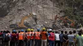 tunnel collapses in Kashmir