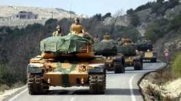 Turkish tanks heading to Syrian border.