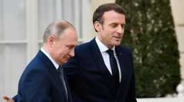 Emmanuel Macron n Vladimir Putin