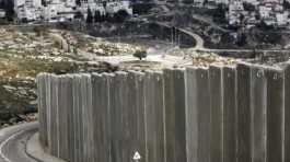 seperating wall in Palestine