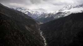 tall snowy peaks in Himalayan