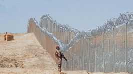 pakistan afghanistan border fence