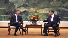 California Gov. Gavin Newsom with Chinese leader Xi Jinping 