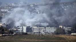 Israeli strikes hit near hospitals in Gaza