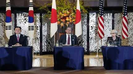 Cho Hyundong, Takeo Mori and Wendy Sherman