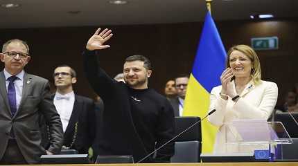 Volodymyr Zelenskyy and Roberta Metsola