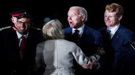 Rishi Sunak and  Jane Hartley greet Joe Biden next to Joe Kennedy
